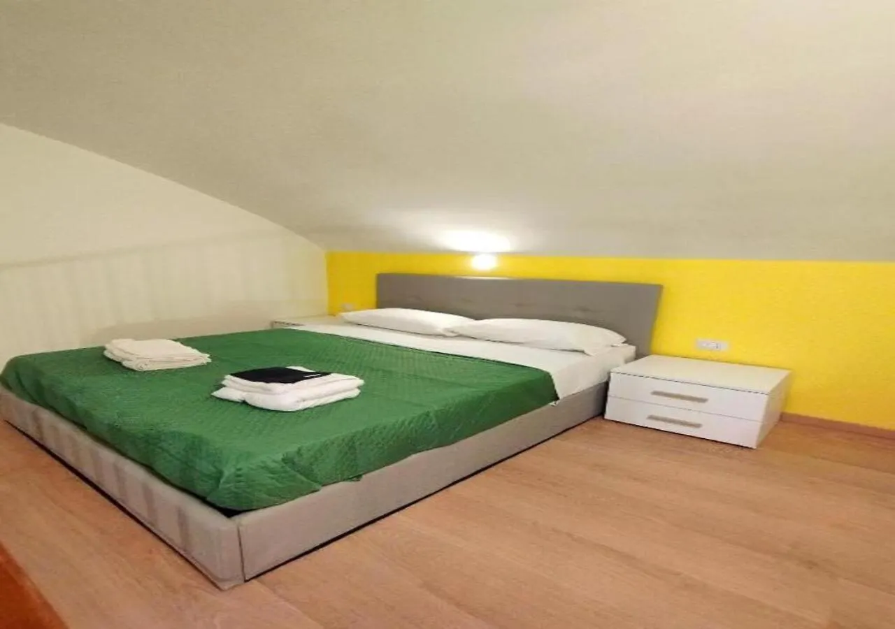 Holiday home Tribunali Lodge Naples Italy